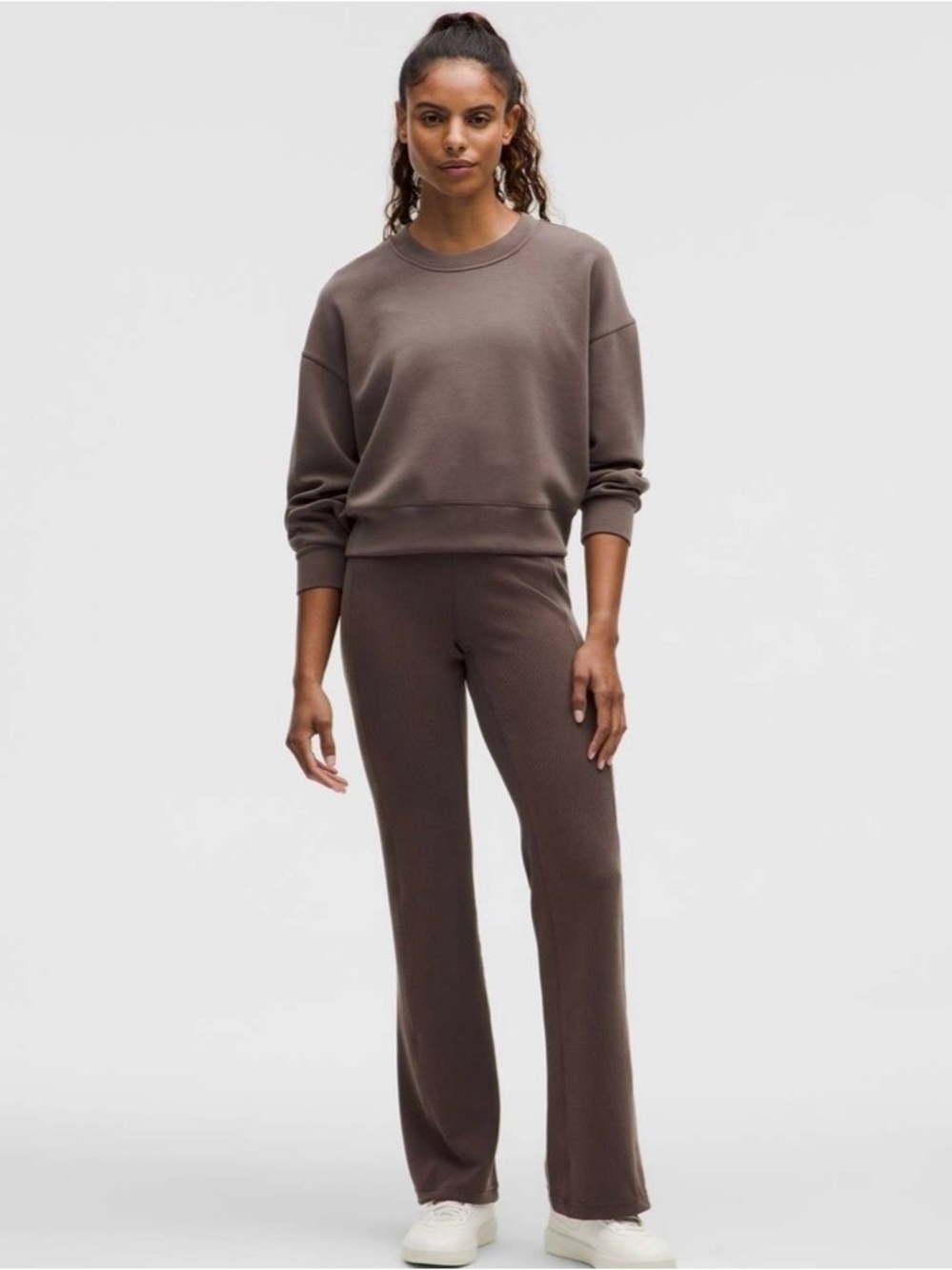 Lululemon Women’s Size 0 Ribbed Softstreme Flared Pant Regular Brown Espresso